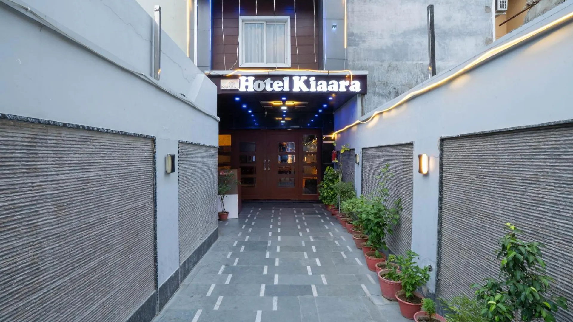 Hotel Kiaara Varanasi