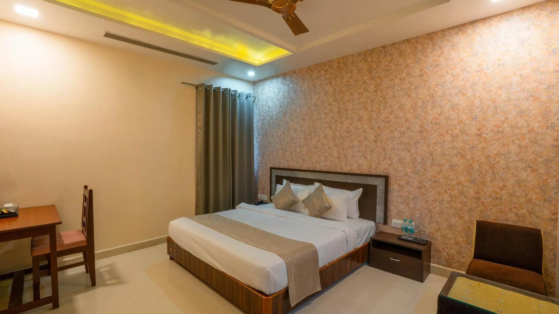 ***  Hotel Kiaara Varanasi India