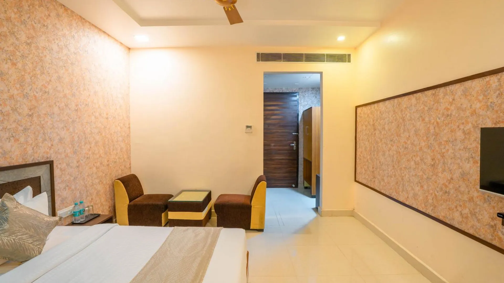 Hotel Kiaara Varanasi India