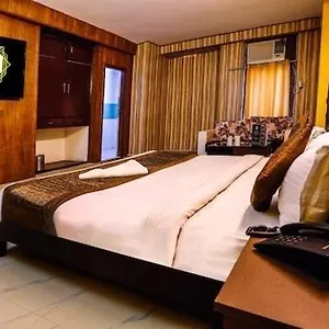 Hotel Runway ***